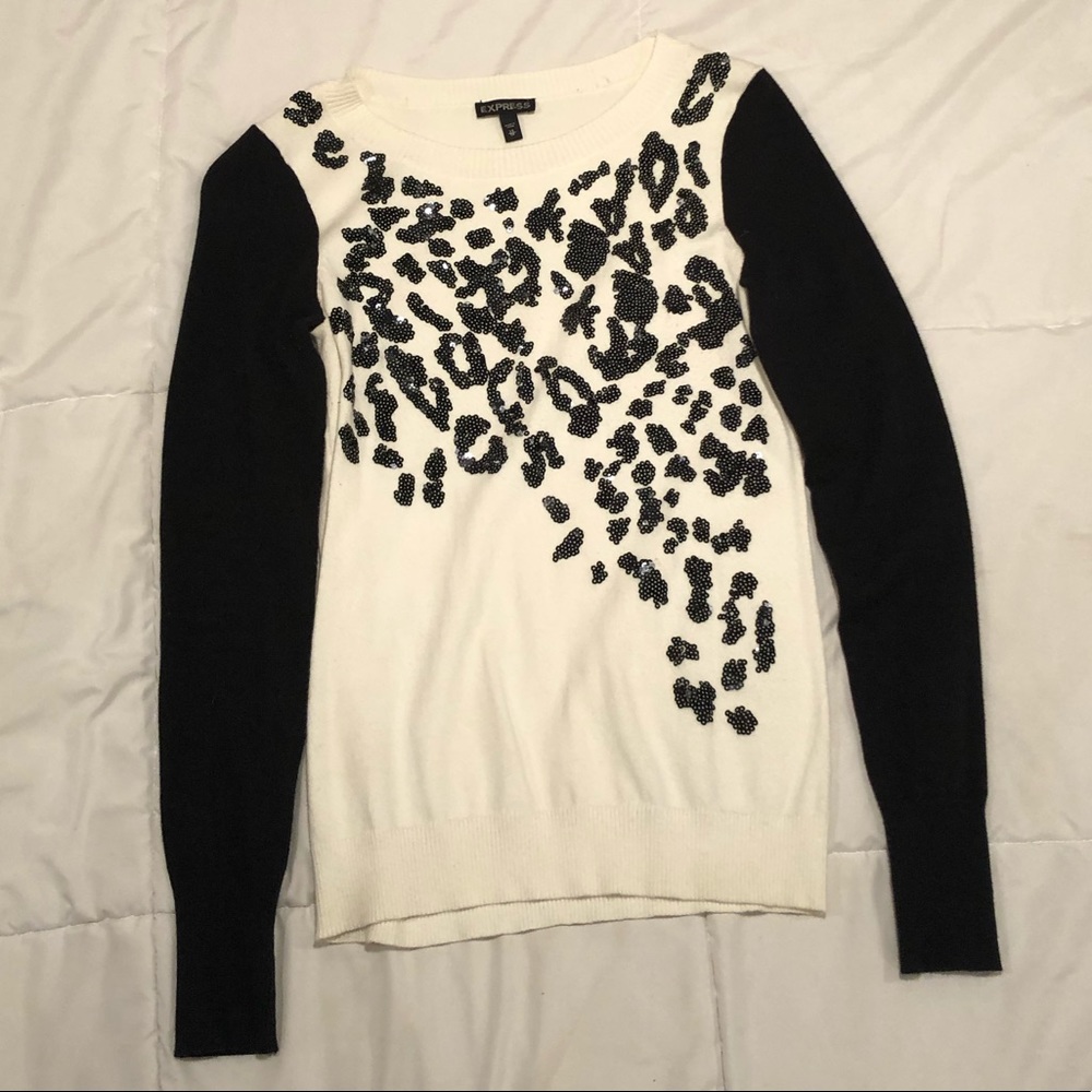 🖤Express Sequin Leopard Crew Neck Sweater